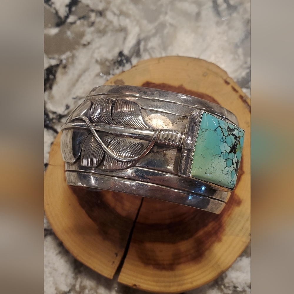 *PRICE DROP!!* Vintage Bennie Ration Navajo Sterling Silver Turquoise Cuff